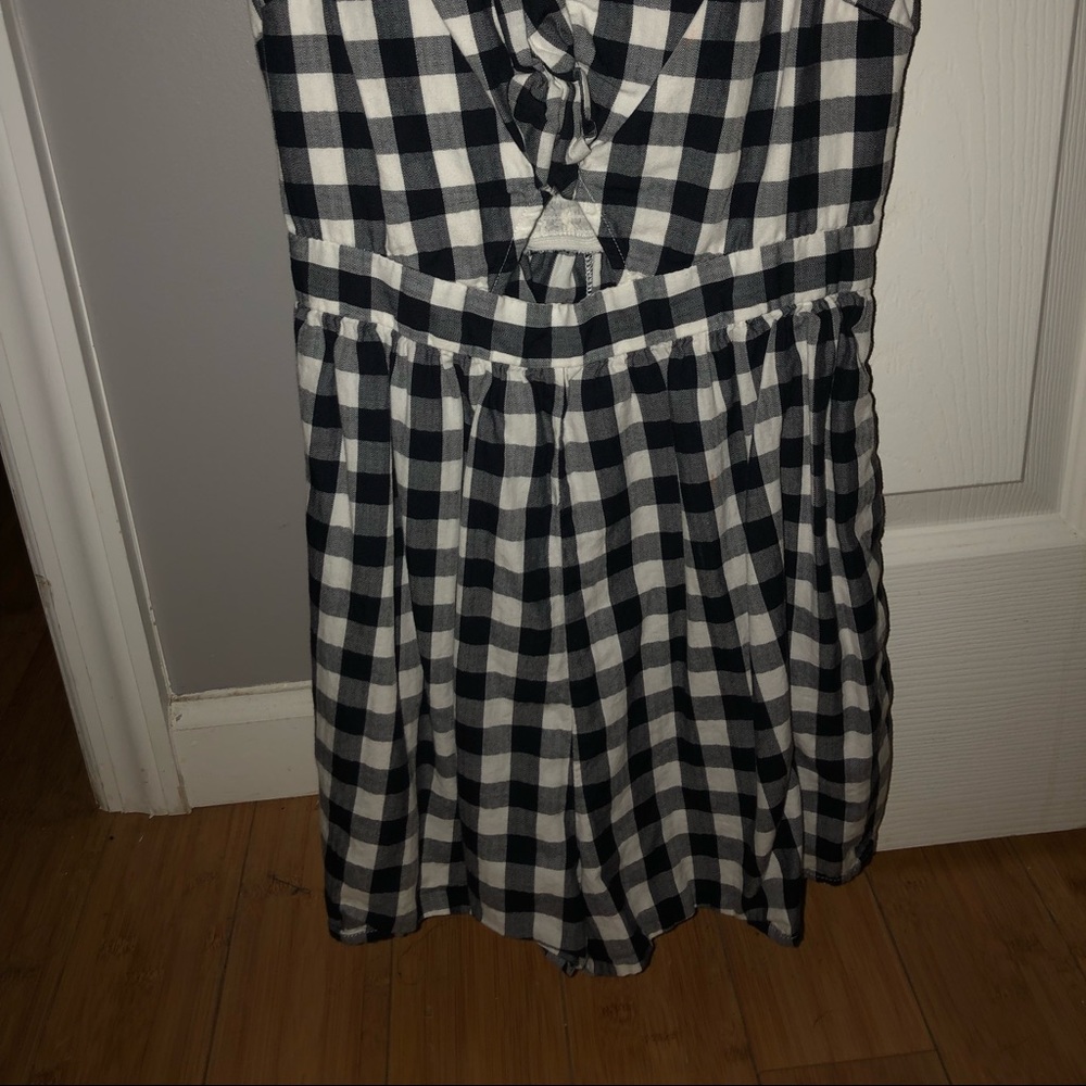 Romper - Picture 2 of 3